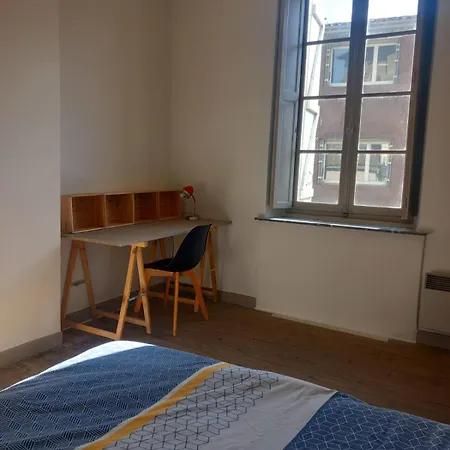 Au Centre Du Village